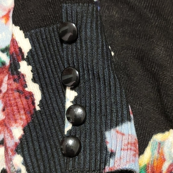 𝅺grace Elements Floral  3/4 Sleeve Cardigan Sweater - Picture 5 of 5